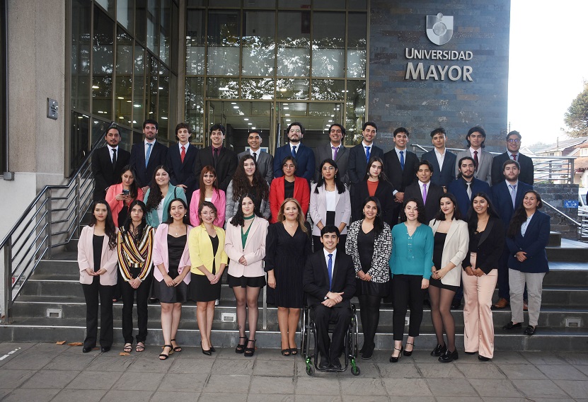 Universidad Mayor tituló y graduó a más de 700 profesionales en la sede Temuco